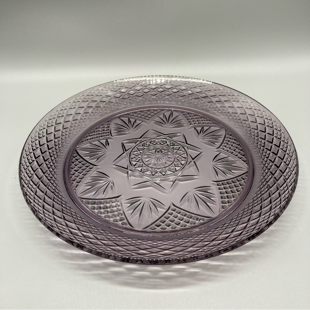 Antique Amethyst Dinner plate  by CRISTAL D'ARQUES-DURAND EVC